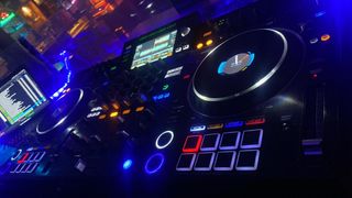 Dj + técnico de sonido