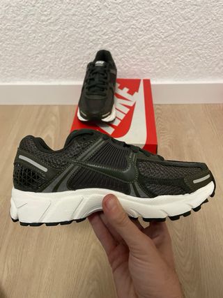 Nike Vomero 5 Sequoia