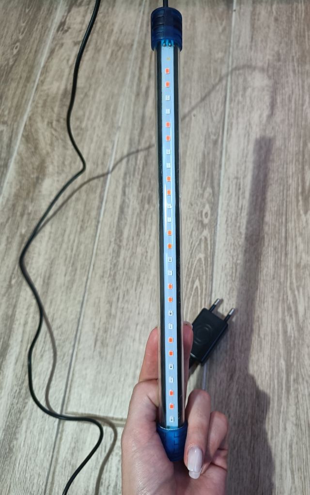 Luce led per acquario