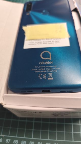 Telefono cellulare Alcatel 1S E
