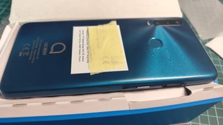 Telefono cellulare Alcatel 1S E