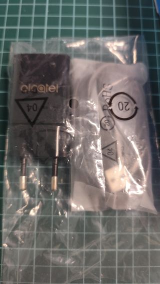 Telefono cellulare Alcatel 1S E