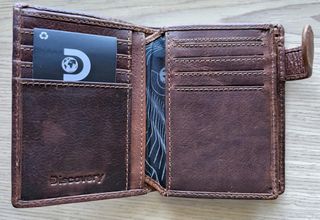 Cartera de piel Discovery