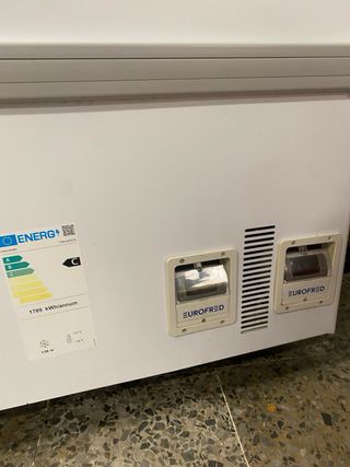 Eurofred Congelador TIENDAS 1100 CHV/V