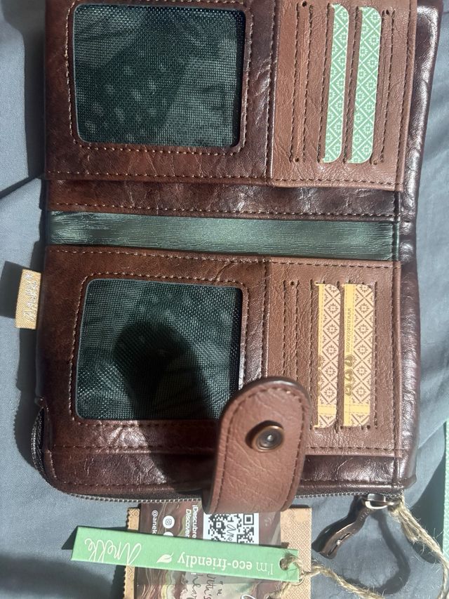 Cartera Anneke nueva