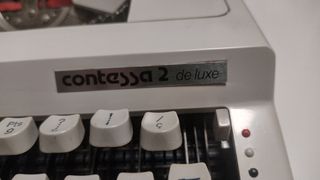 Máquina de escribir TA Royal Contessa 2 de luxe