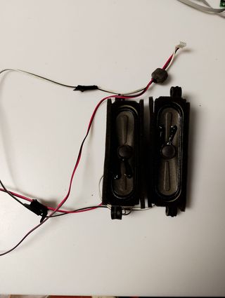 6493 PACK DISPIECE para TV MANTA LED4801