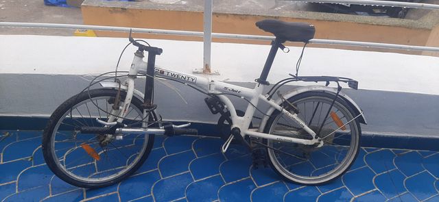 Bicicleta plegable y la otra   normal