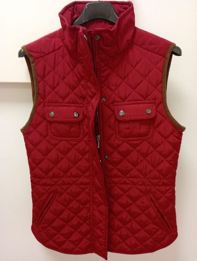 CHALECO T.S/M‼️ZARA‼️ROJO OSCURO‼️
