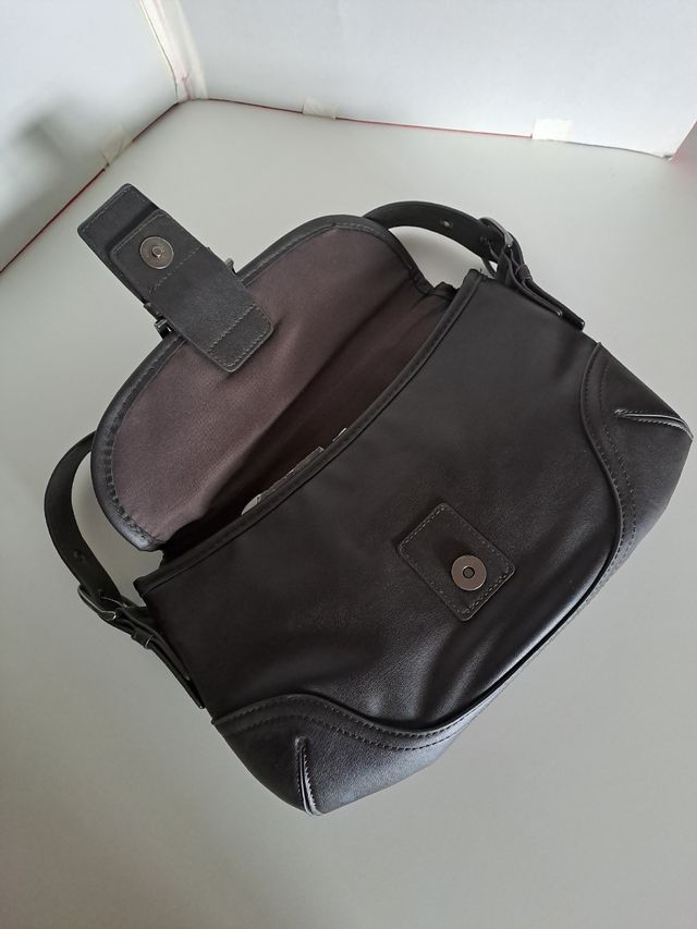 Borsa a mezzaluna grigia