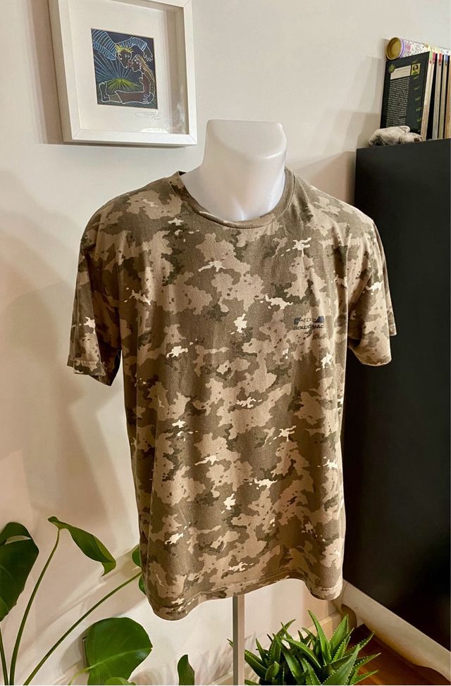 Camiseta de camuflaje