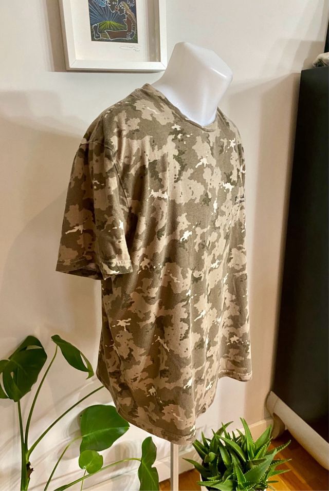 Camiseta de camuflaje