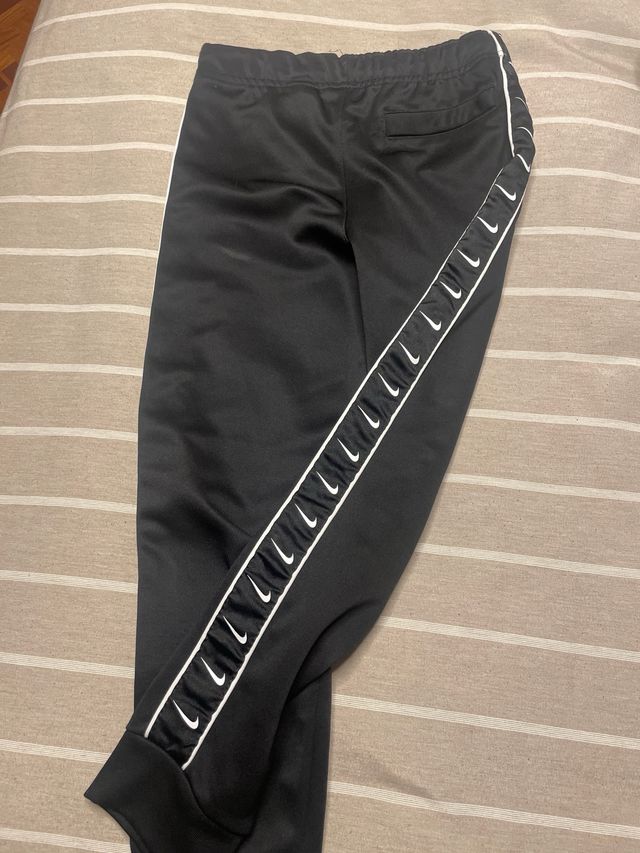 Pantalòn Nike talla M niños 137-147 cm
