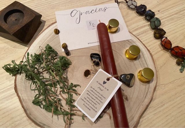 Velón artesanal aromatizada y ritualizada de miel