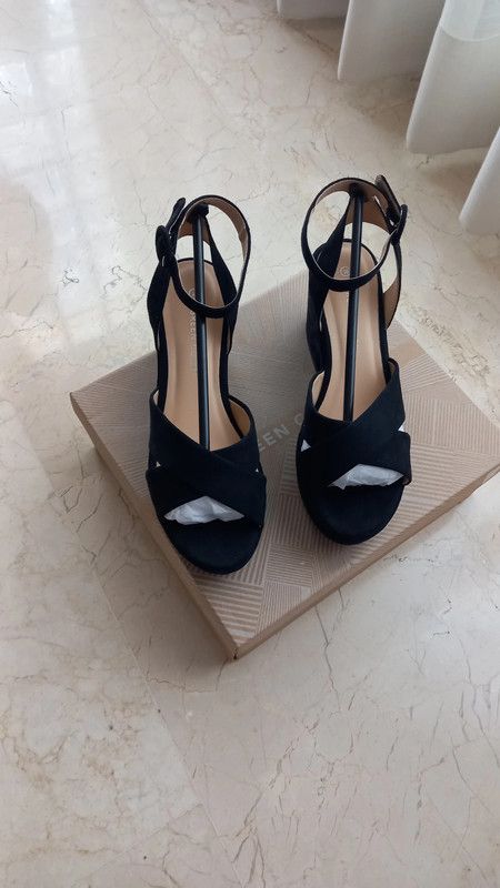 Sandalias marca Green Coast, con tacón