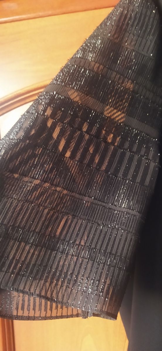 Sin estrenar Vestido negro fiesta estampado brillo