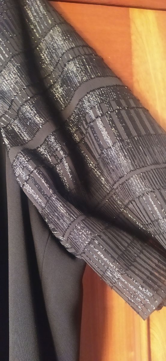 Sin estrenar Vestido negro fiesta estampado brillo