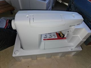 Maquina de coser husqvarna viking