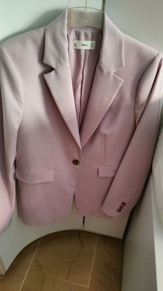 Blazer o americana lila de Mango