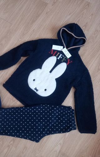 Pijama polar Women'Secret con capucha.
