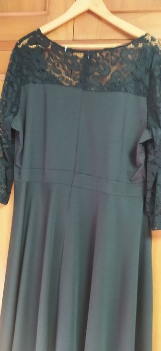 Nuevo Vestido negro con encaje espalda y mangas