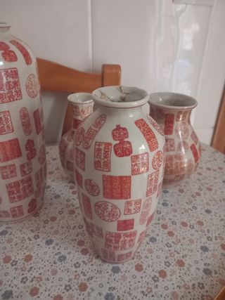 Conjunto de jarrones