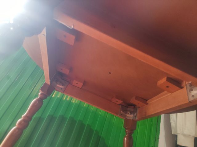 Mesa camilla redonda con cristal