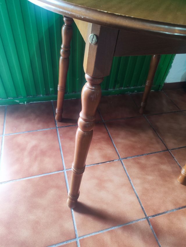 Mesa camilla redonda con cristal