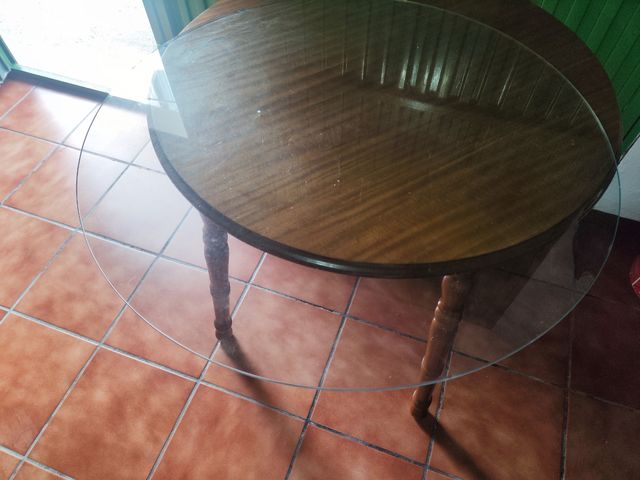 Mesa camilla redonda con cristal