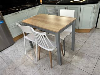 Mesa de cocina con 4 sillas -TODO NUEVO-