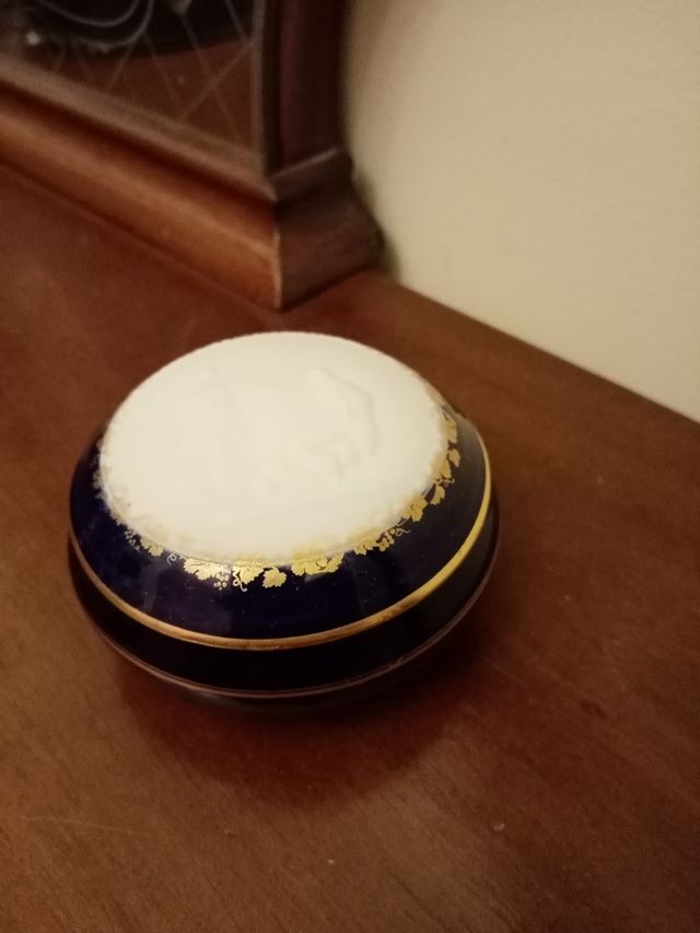 2 scatole in limoges e biscuit.