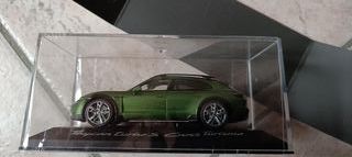 Porsche Taycan Turbo S Cross Turismo