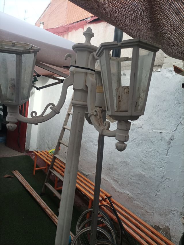 Farolas de aluminio,30 euros cada una