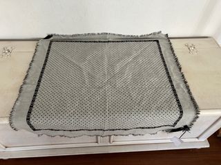 sciarpa foulard lana con escritura