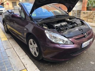Peugeot 307 CC 2.0 gasolina con 136 CV. Cabrio