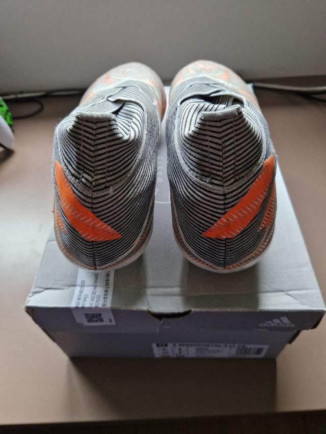 Botas Futbol Adidas tacos recambiables