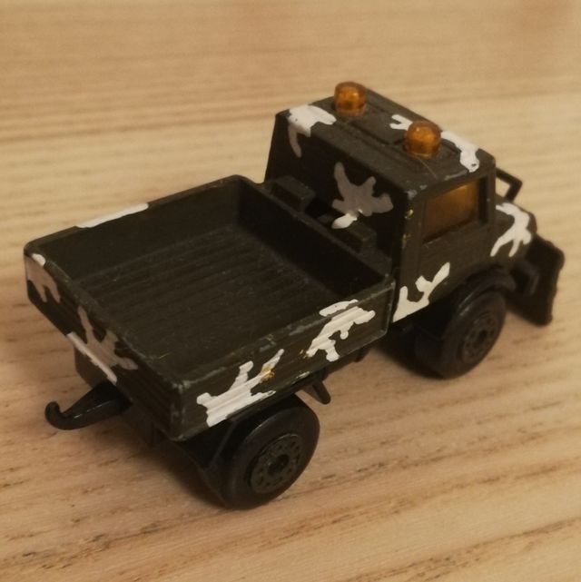 Unimog Matchbox customizado