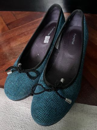 Bailarina en tejido tweed de espiga con cuña