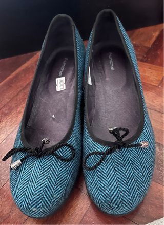 Bailarina en tejido tweed de espiga con cuña