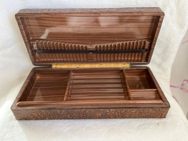 Scatola di sigari e sigarette