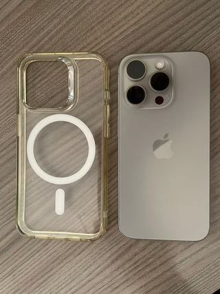 Apple iPhone 15 Pro (128 GB) - Titanio naturale