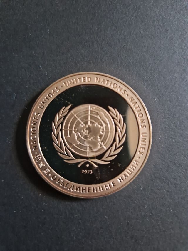 Moneda conmemorativa de la paz