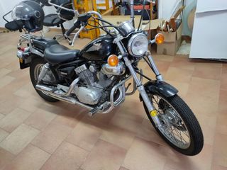 Yamaha Virago XV250 2004 Etiqueta C (mediambiental