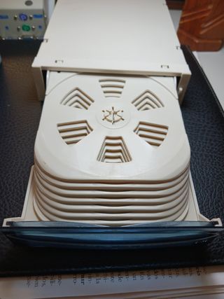 DVD-ROM DRIVE, LG y archivo de CD