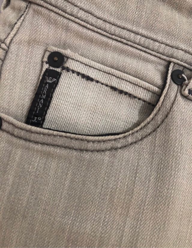 Pantalón Armani vaquero gris T.38/40 aprox