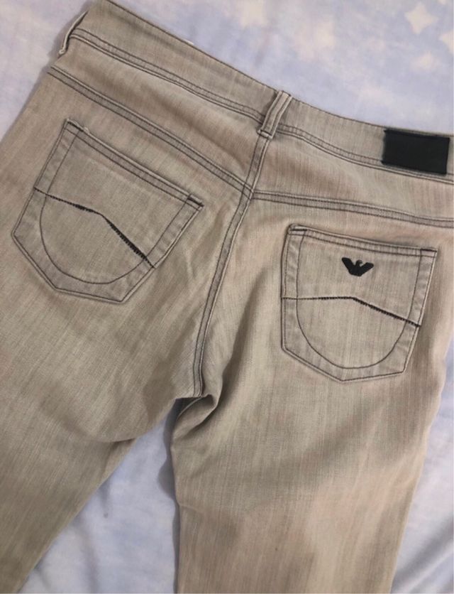 Pantalón Armani vaquero gris T.38/40 aprox
