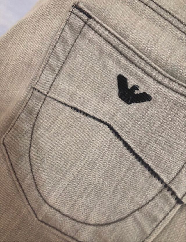 Pantalón Armani vaquero gris T.38/40 aprox