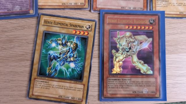 Conjunto Héroe Yu-Gi-Oh