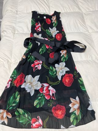 Abito con fiori
