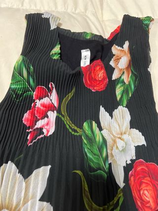 Abito con fiori